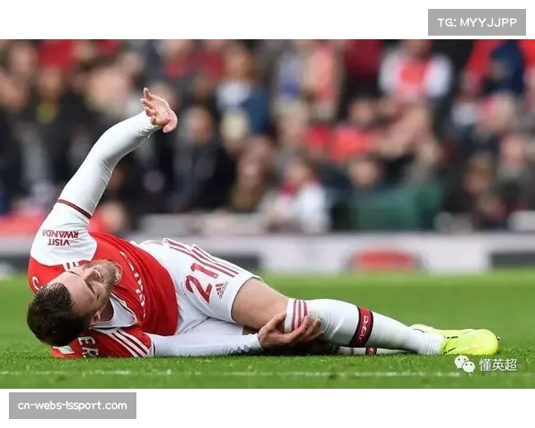 法兰克福后卫科林斯接受韧带手术，确定赛季报销